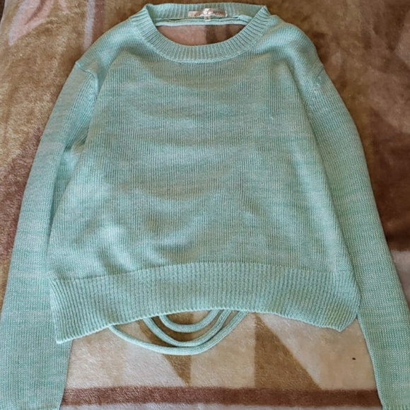 Open-Back Sweater - Picture 2 of 2